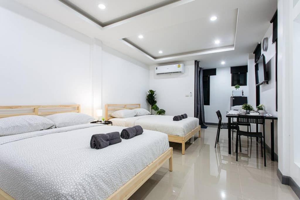P2 Silom Large 2Beds Full Kitchen Wifi 4-6Pax Apartment กรุงเทพมหานคร ภายนอก รูปภาพ