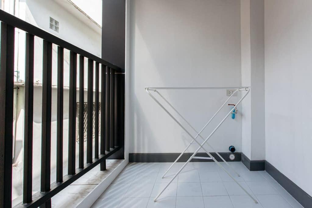 P2 Silom Large 2Beds Full Kitchen Wifi 4-6Pax Apartment กรุงเทพมหานคร ภายนอก รูปภาพ